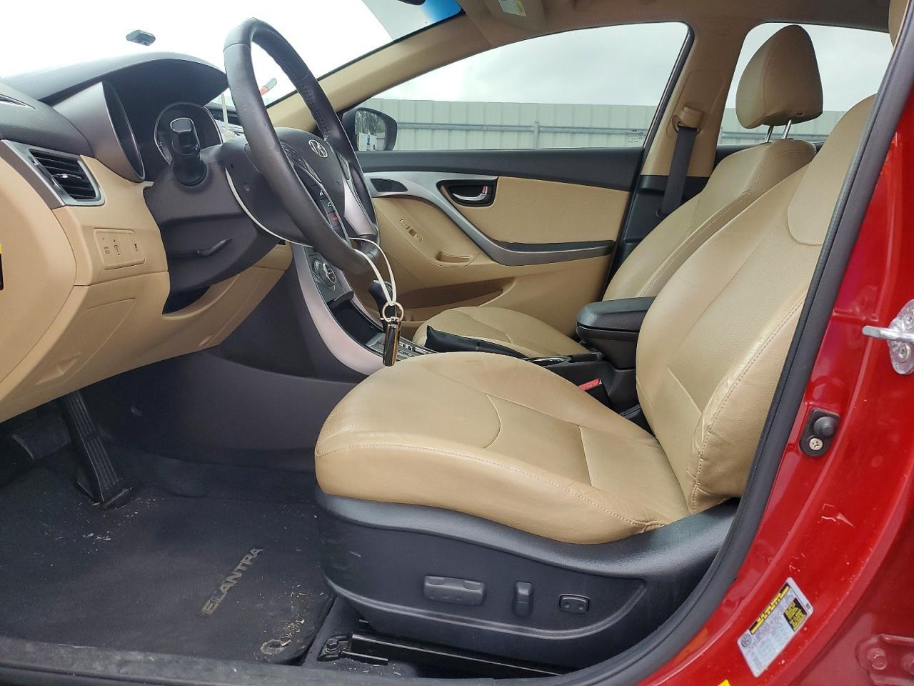 2013 Hyundai Elantra - Image 7