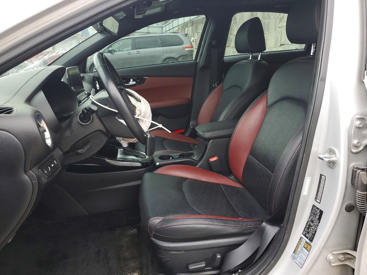2020 Kia Forte Ex - Image 6
