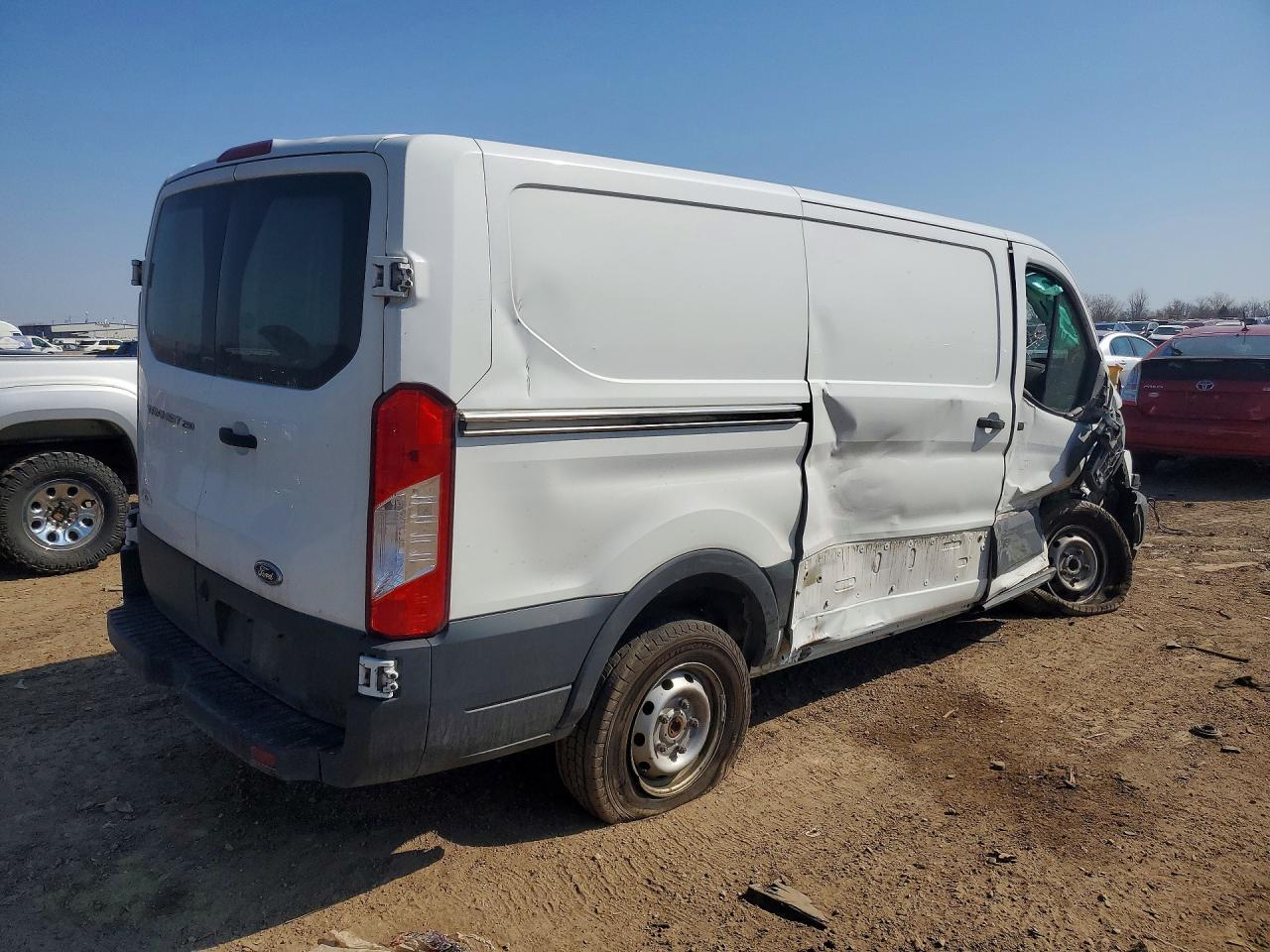 2016 Ford Transit T-250 - Фото 3