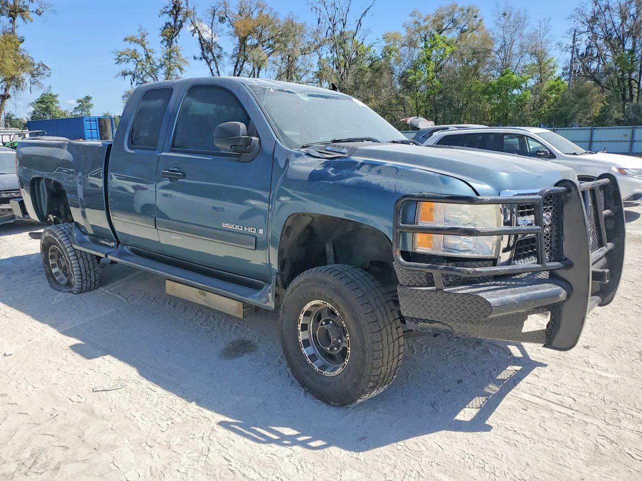 2007 Chevrolet Silverado K2500 Heavy Duty - Фото 4