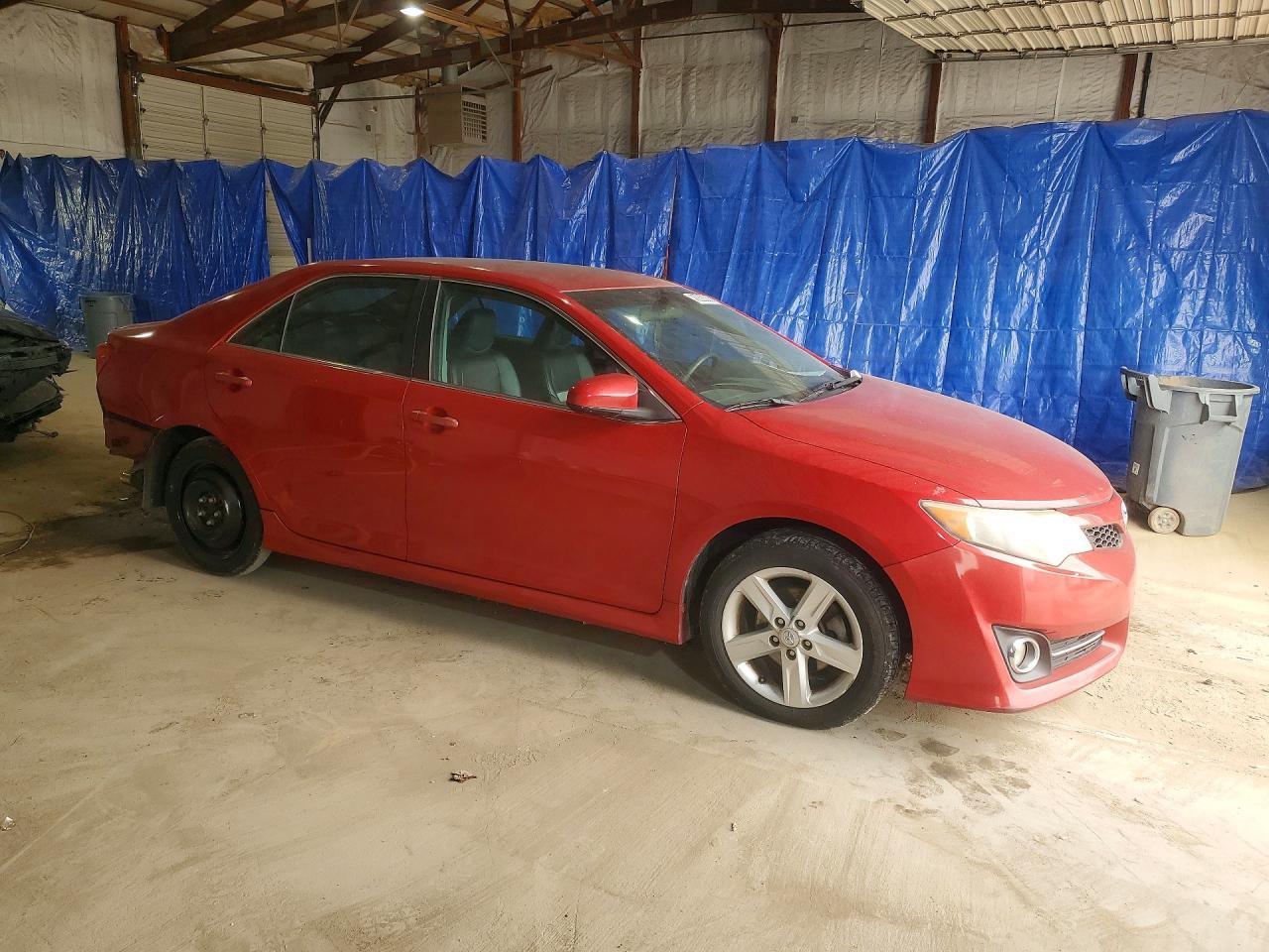 2013 Toyota Camry Se - Фото 4