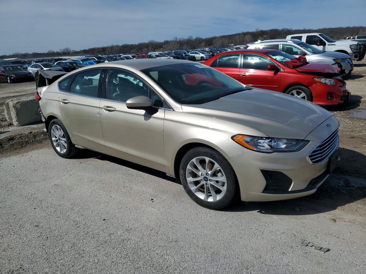 2019 Ford Fusion Se - Фото 4