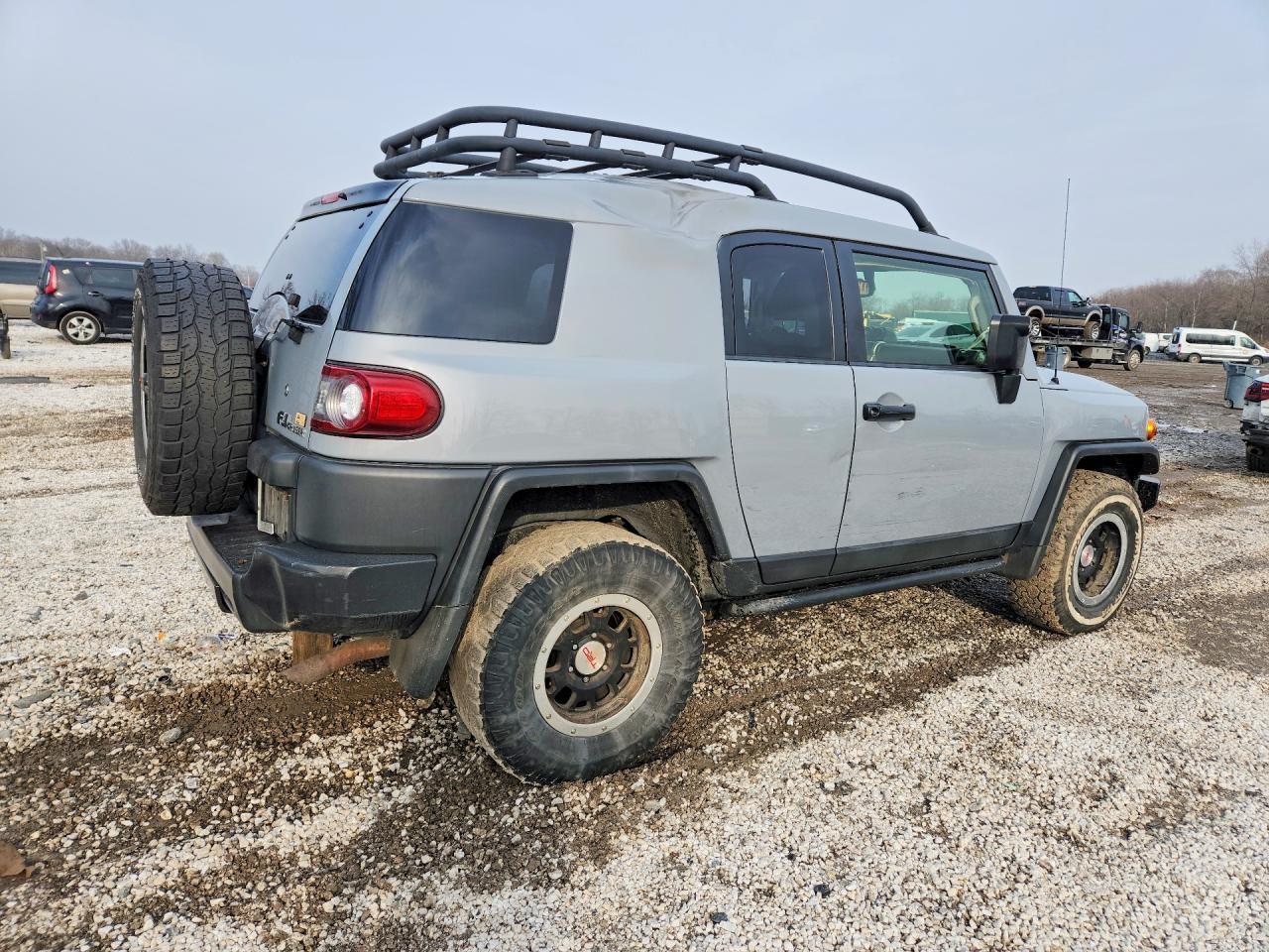 2013 Toyota Fj Cruiser Base - Image 3