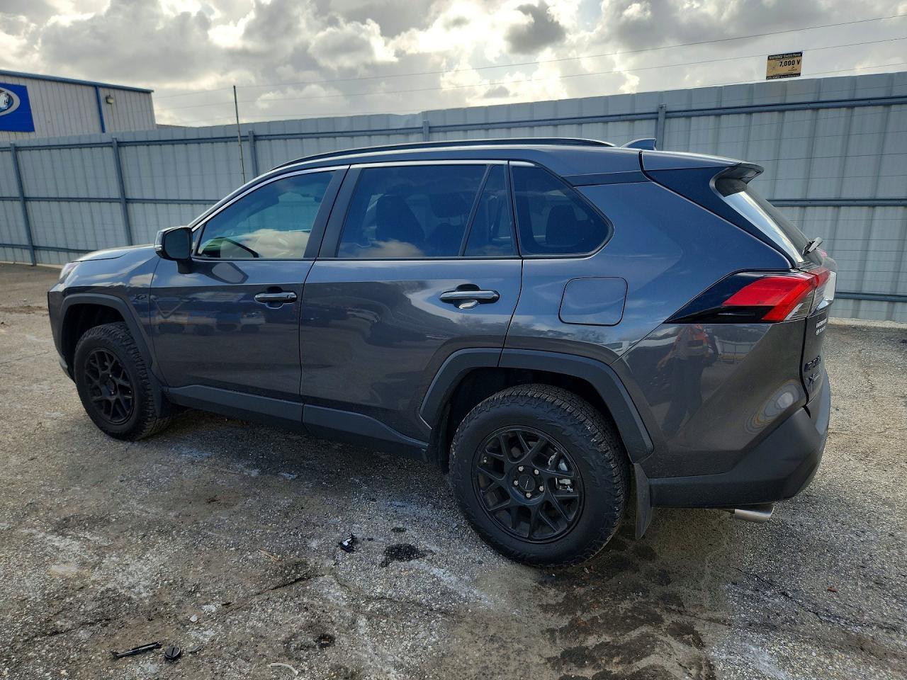 2025 Toyota Rav4 Xle - Фото 2