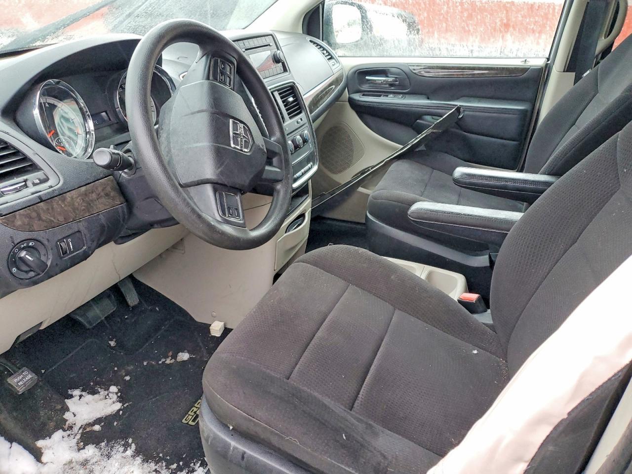 2011 Dodge Grand Caravan Express - Фото 7