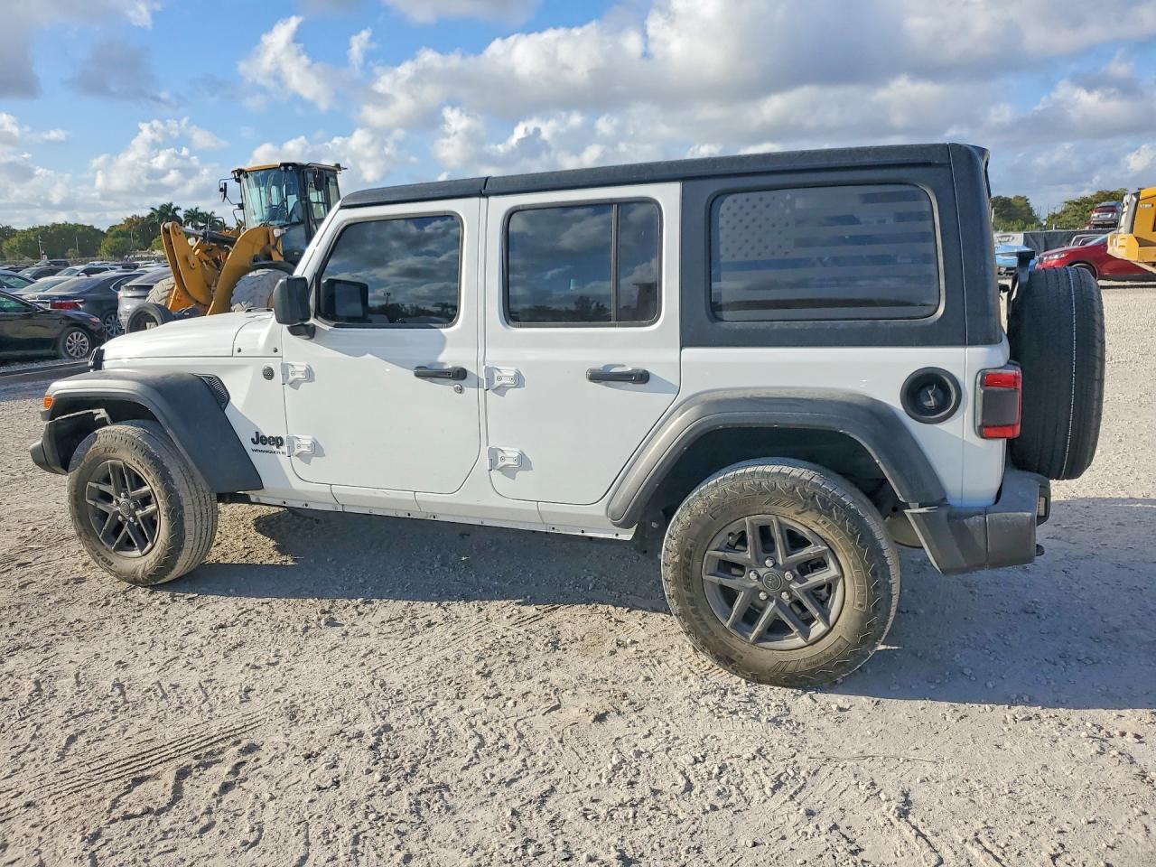 2024 Jeep Wrangler Sport - Фото 2