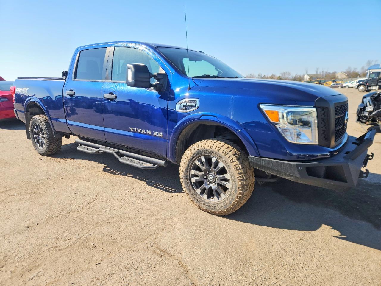2017 Nissan Titan Xd Pro-4X 4Wd 5.0L V8 Tdsl - Фото 4