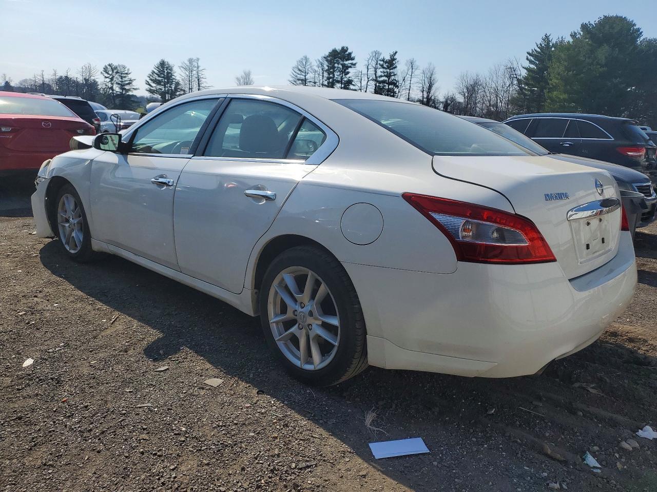 2009 Nissan Maxima 3.5 S - Image 2