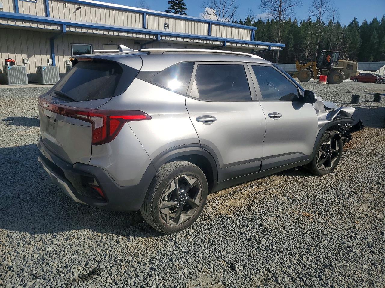 2025 Kia Seltos S - Фото 3
