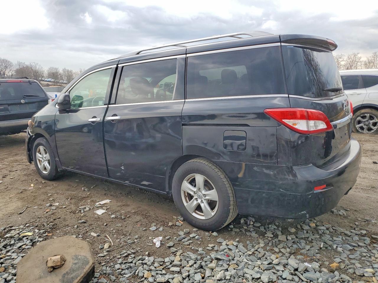 2015 Nissan Quest 3.5 Sv - Image 2