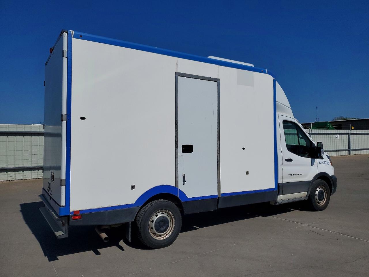 2022 Ford Transit Delivery Truck - Image 4