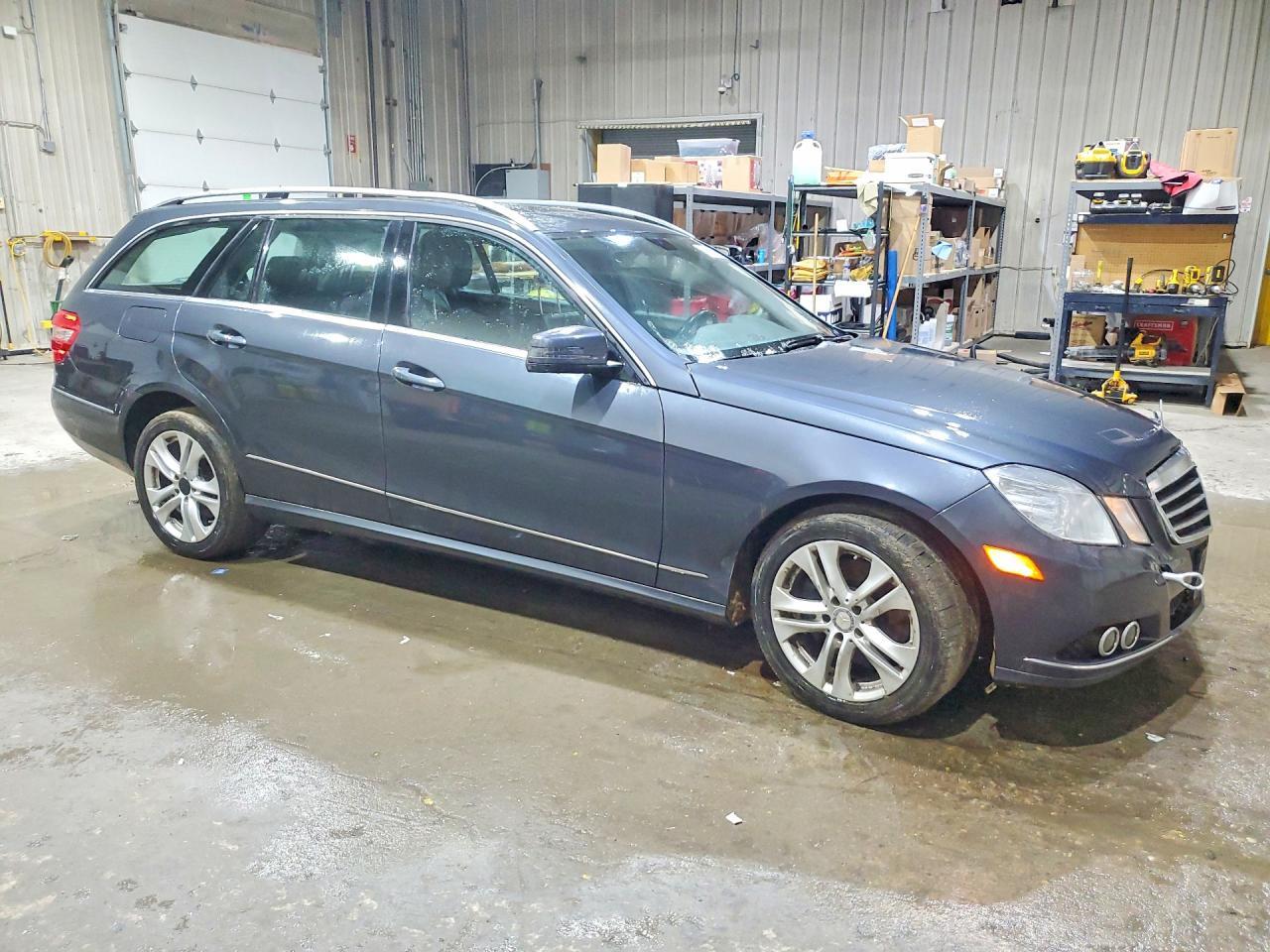 2011 Mercedes-Benz E 350 4Matic Wagon - Фото 4