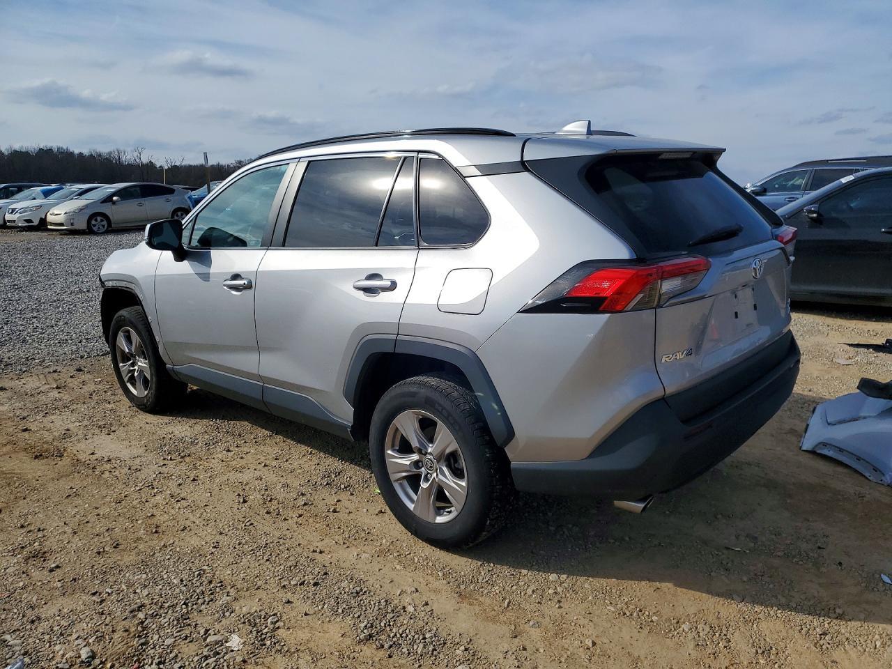 2022 Toyota Rav4 - Фото 2