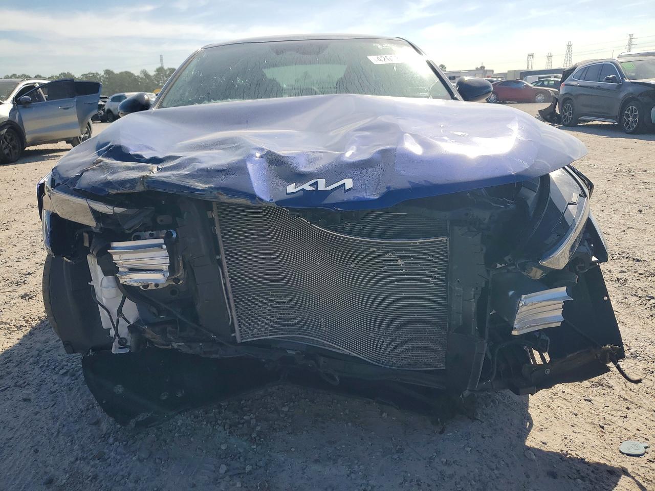 2025 Kia K5 Gt-Line - Image 5