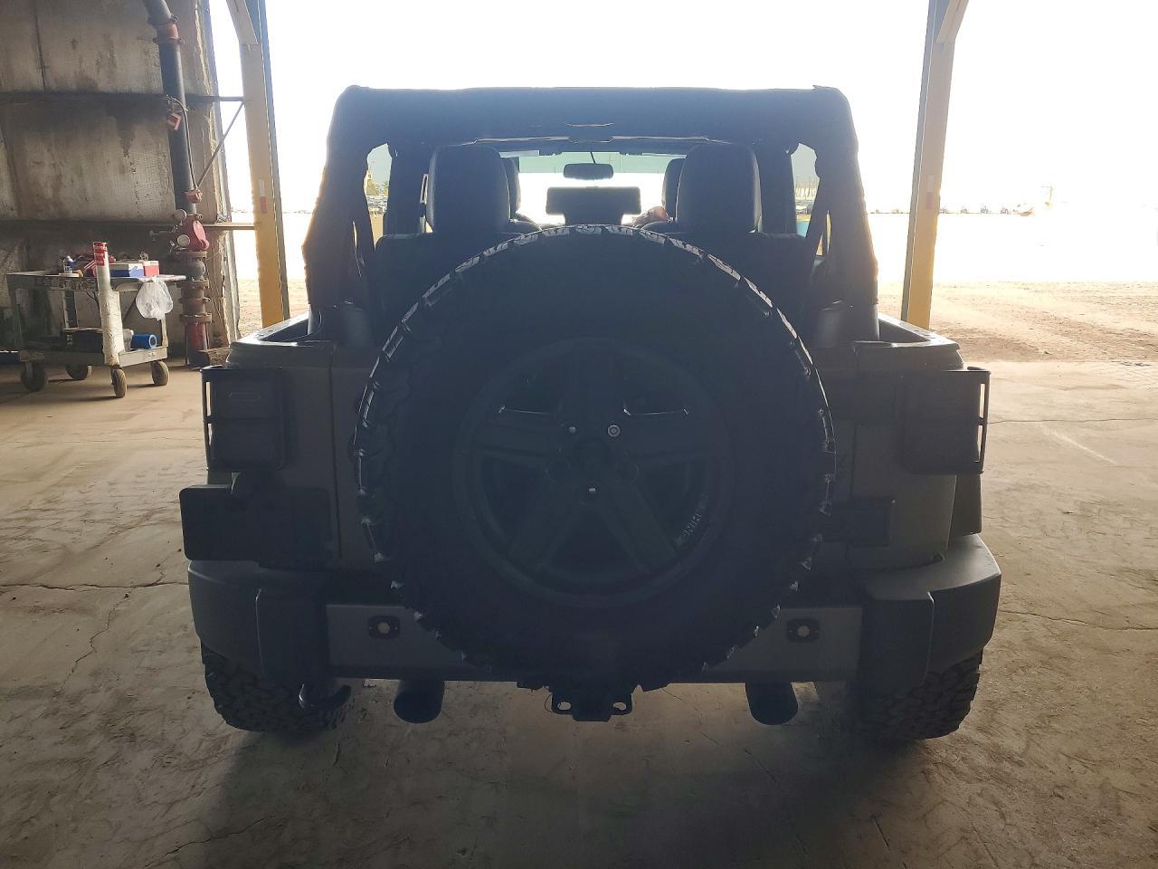 2013 Jeep Wrangler Unlimited Sport - Image 6