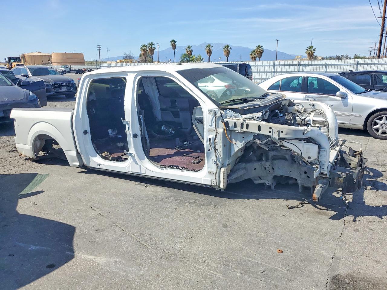 2016 Ford F150 Supercrew - Фото 4