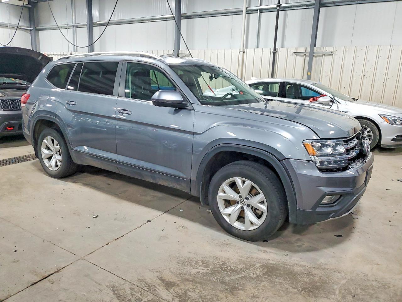 2018 Volkswagen Atlas Se - Фото 4