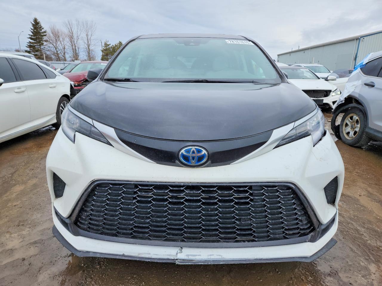 2021 Toyota Sienna Le - Фото 5