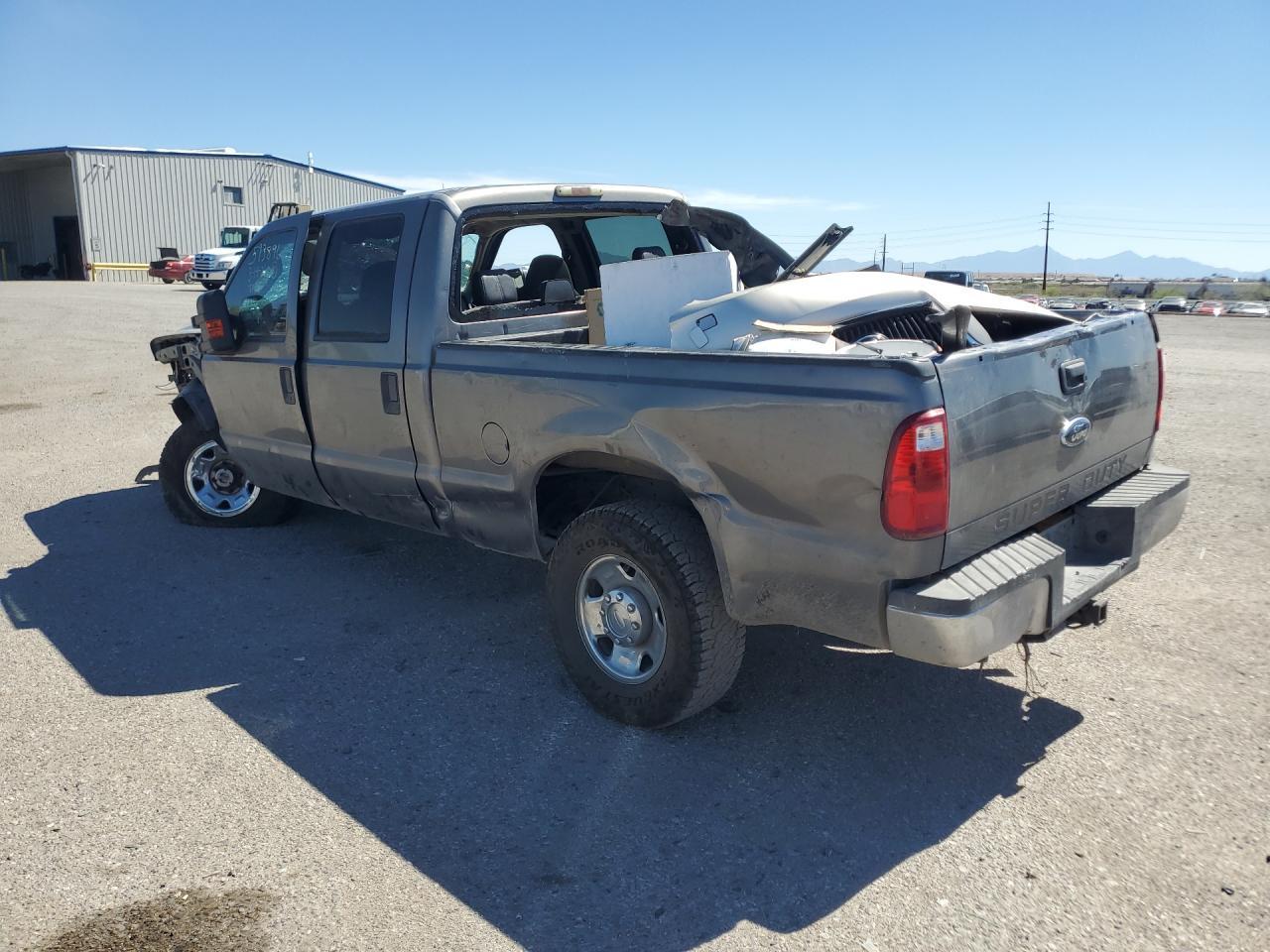 2009 Ford F250 Super Duty - Image 2