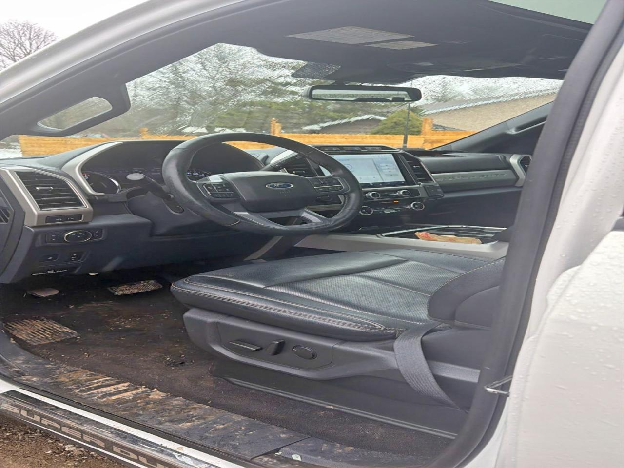 2022 Ford F250 Super Duty - Image 5