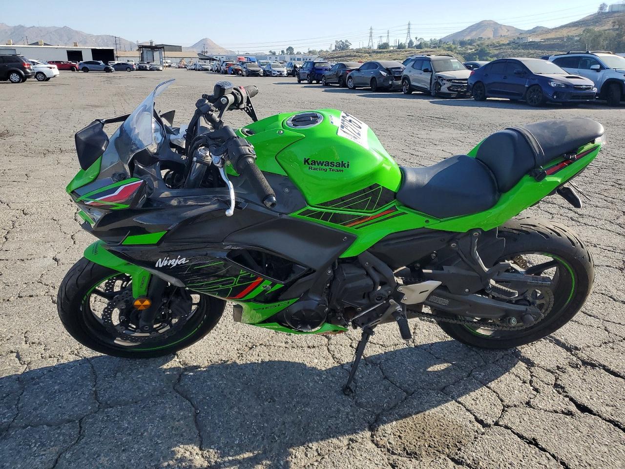 2024 Kawasaki Ex650 P - Фото 3