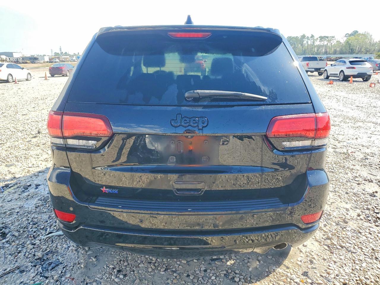 2017 Jeep Grand Cherokee Laredo - Фото 6