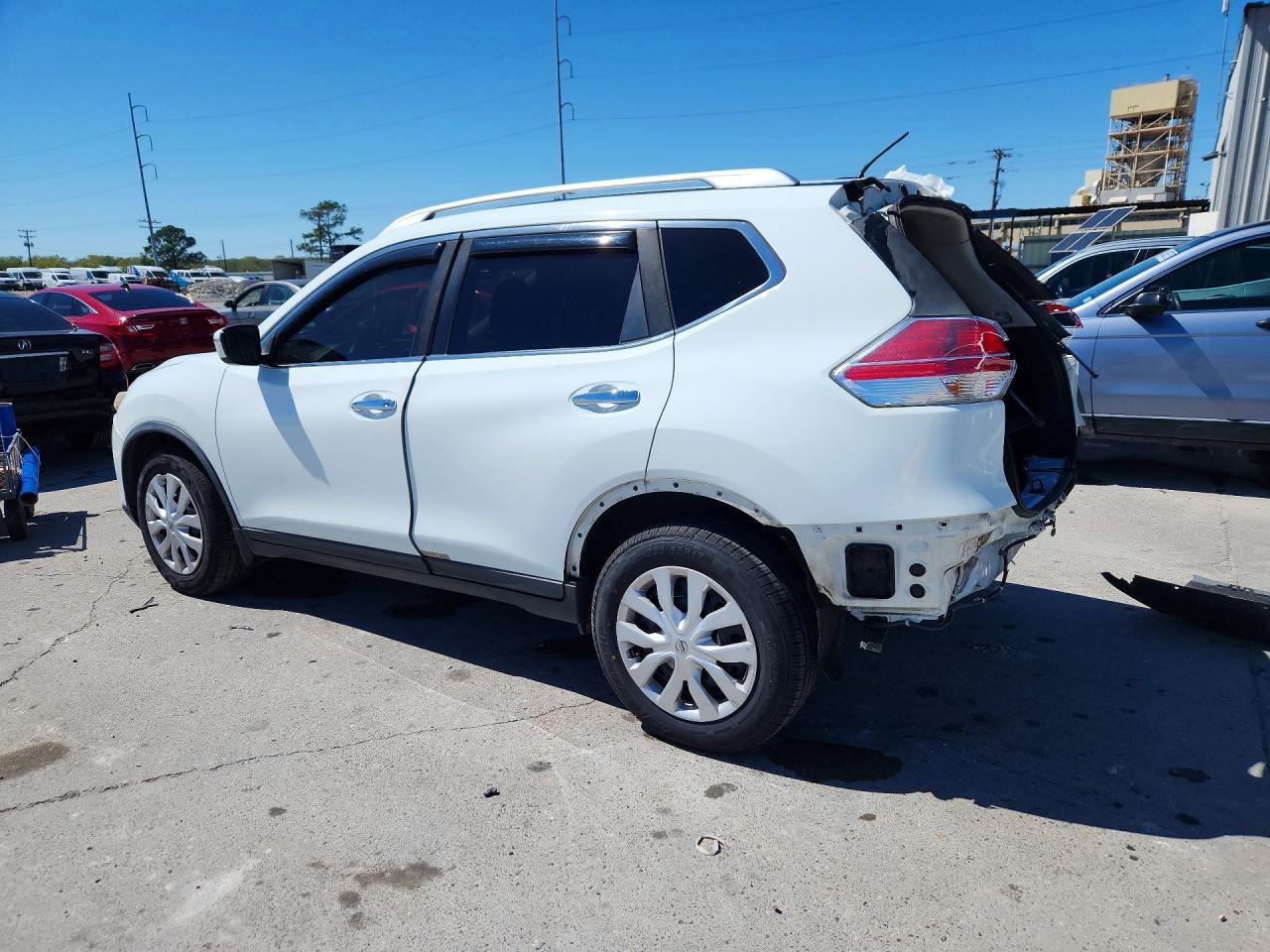 2016 Nissan Rogue S - Фото 2