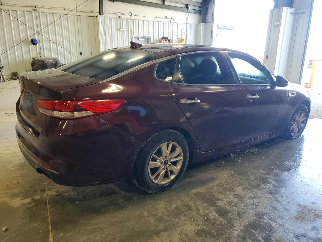 2017 Kia Optima Lx - Фото 3