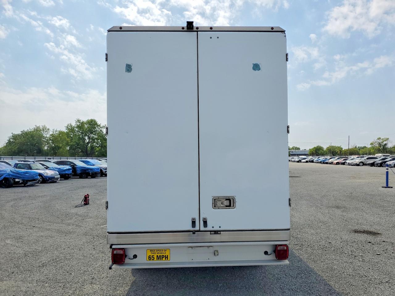 2021 Ford Transit Delivery Truck - Фото 6
