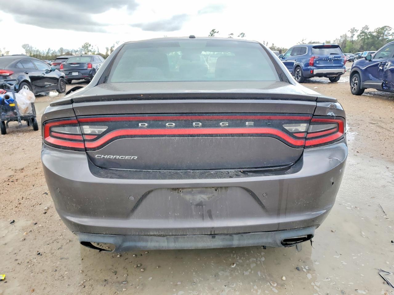 2015 Dodge Charger Se - Image 6
