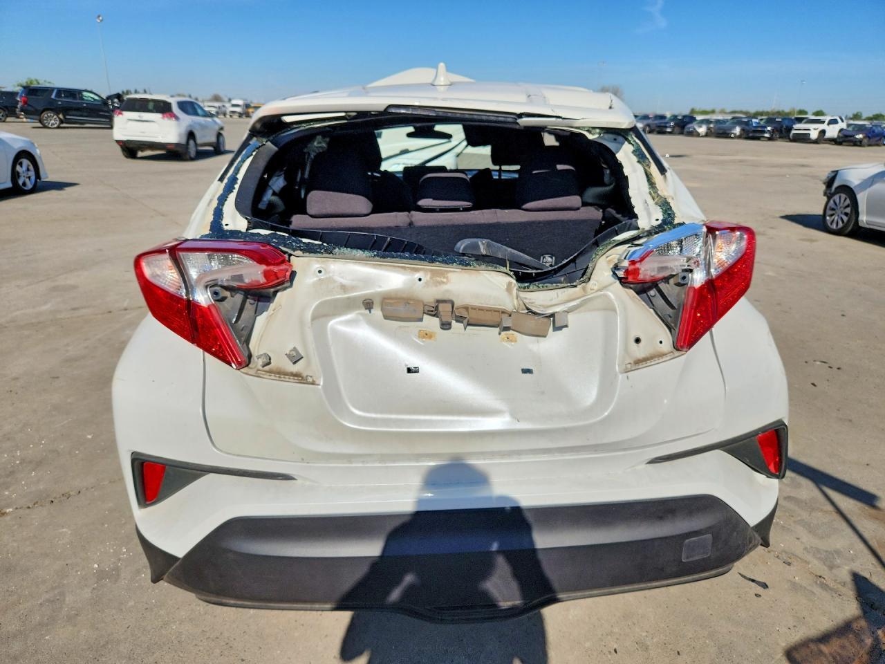 2019 Toyota C-Hr Le - Фото 6