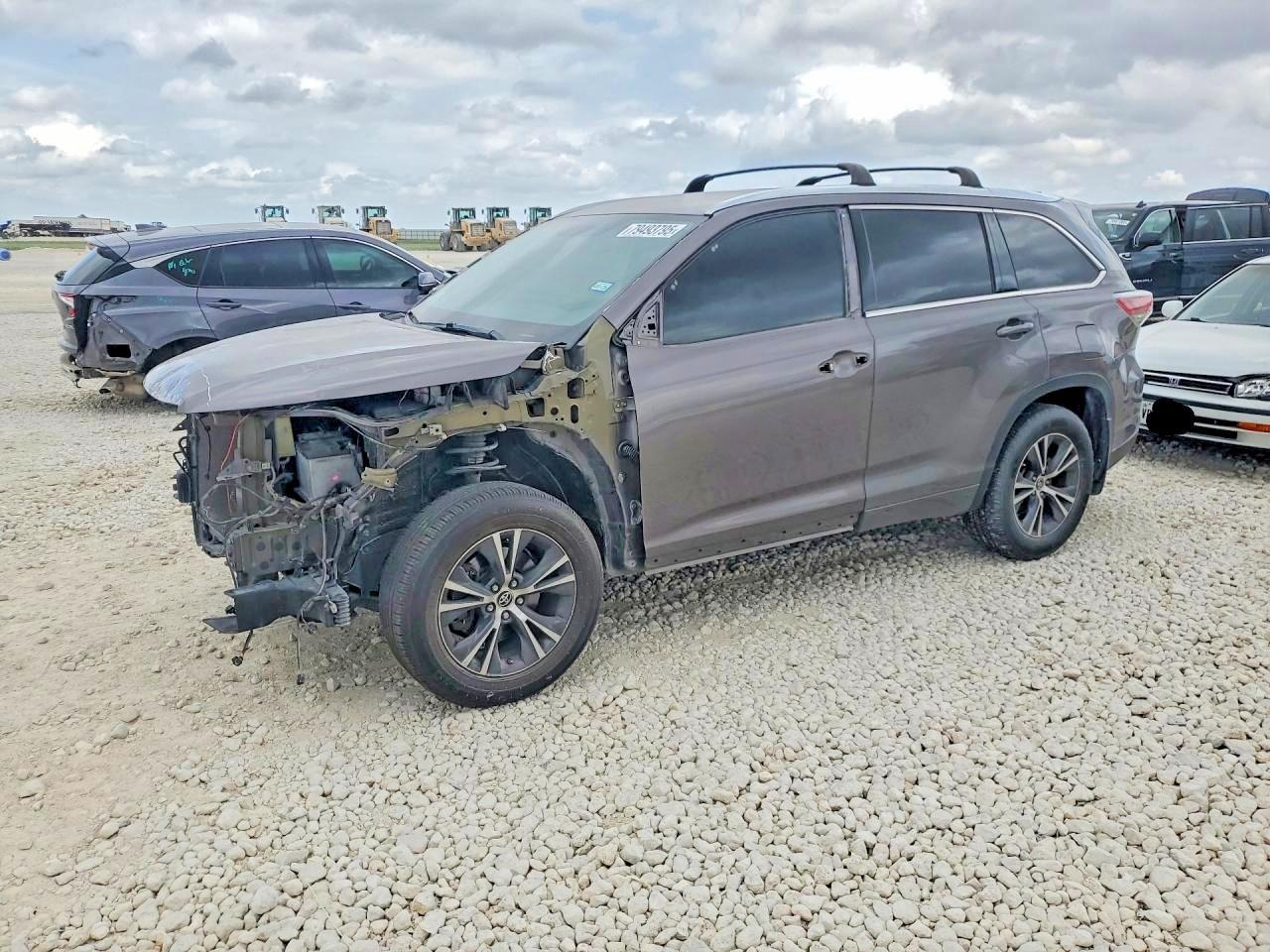 2016 Toyota Highlander Xle