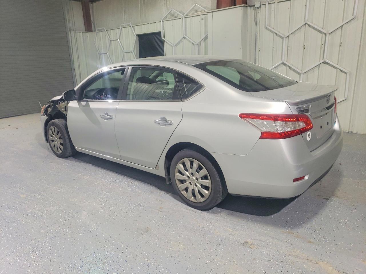 2013 Nissan Sentra S - Фото 2