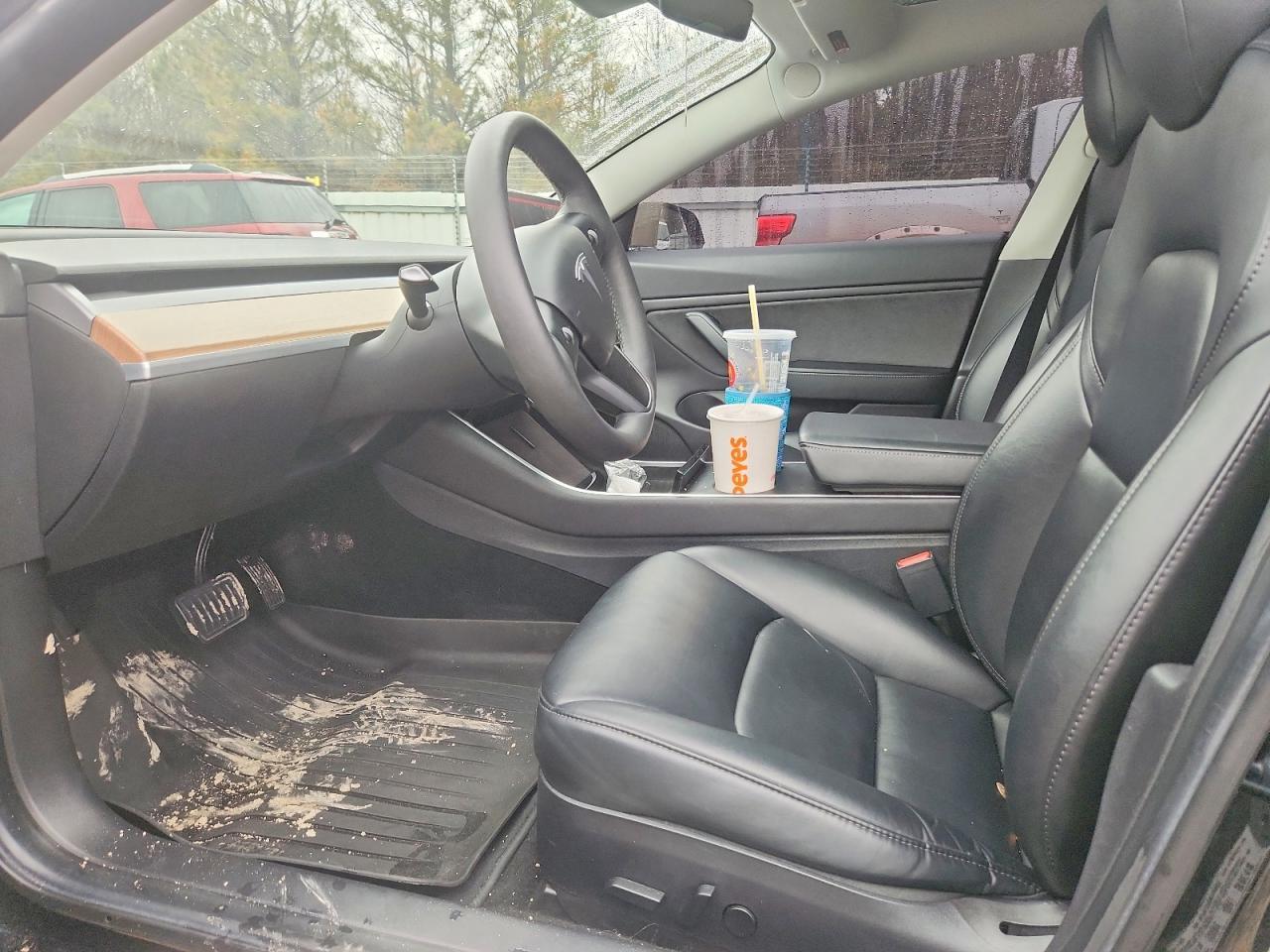 2019 Tesla Model 3 - Фото 7