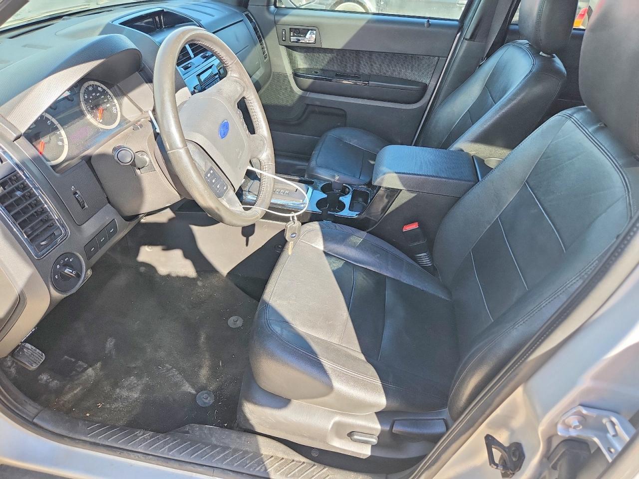 2012 Ford Escape Limited - Фото 7
