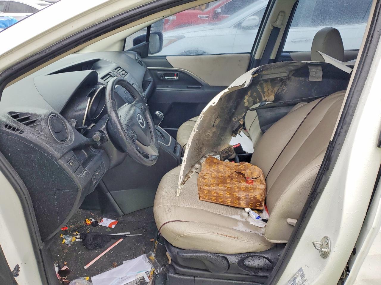 2013 Mazda 5 - Image 7