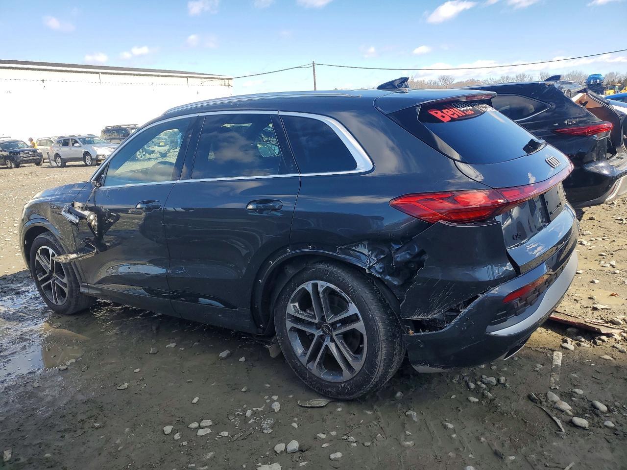 2025 Audi Q5 Prestige - Фото 2
