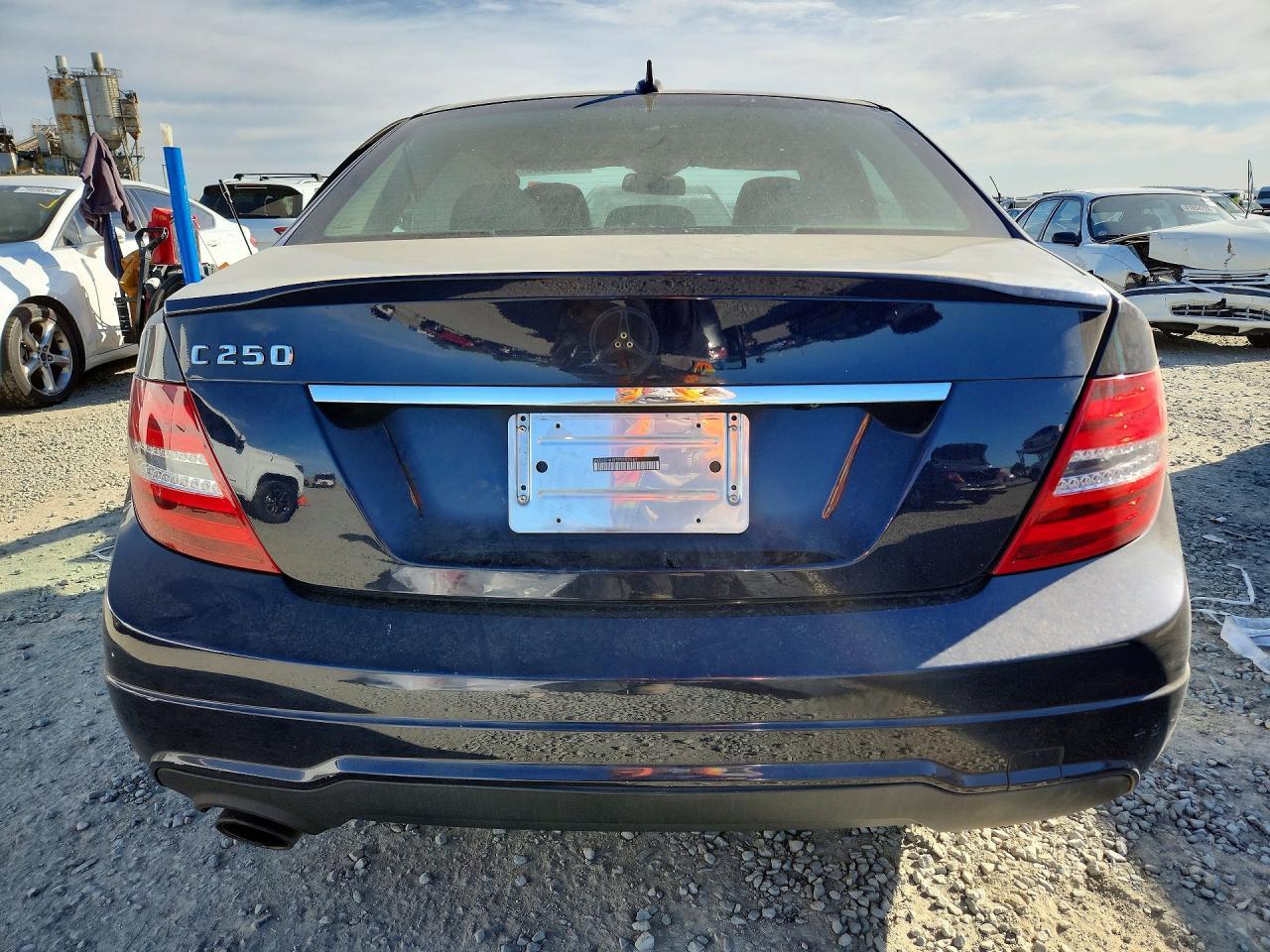 2014 Mercedes-Benz C 250 - Фото 6