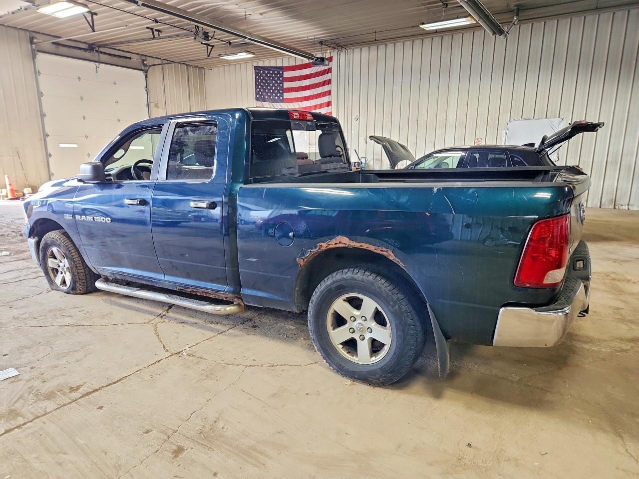 2011 Dodge Ram 1500 - Фото 2