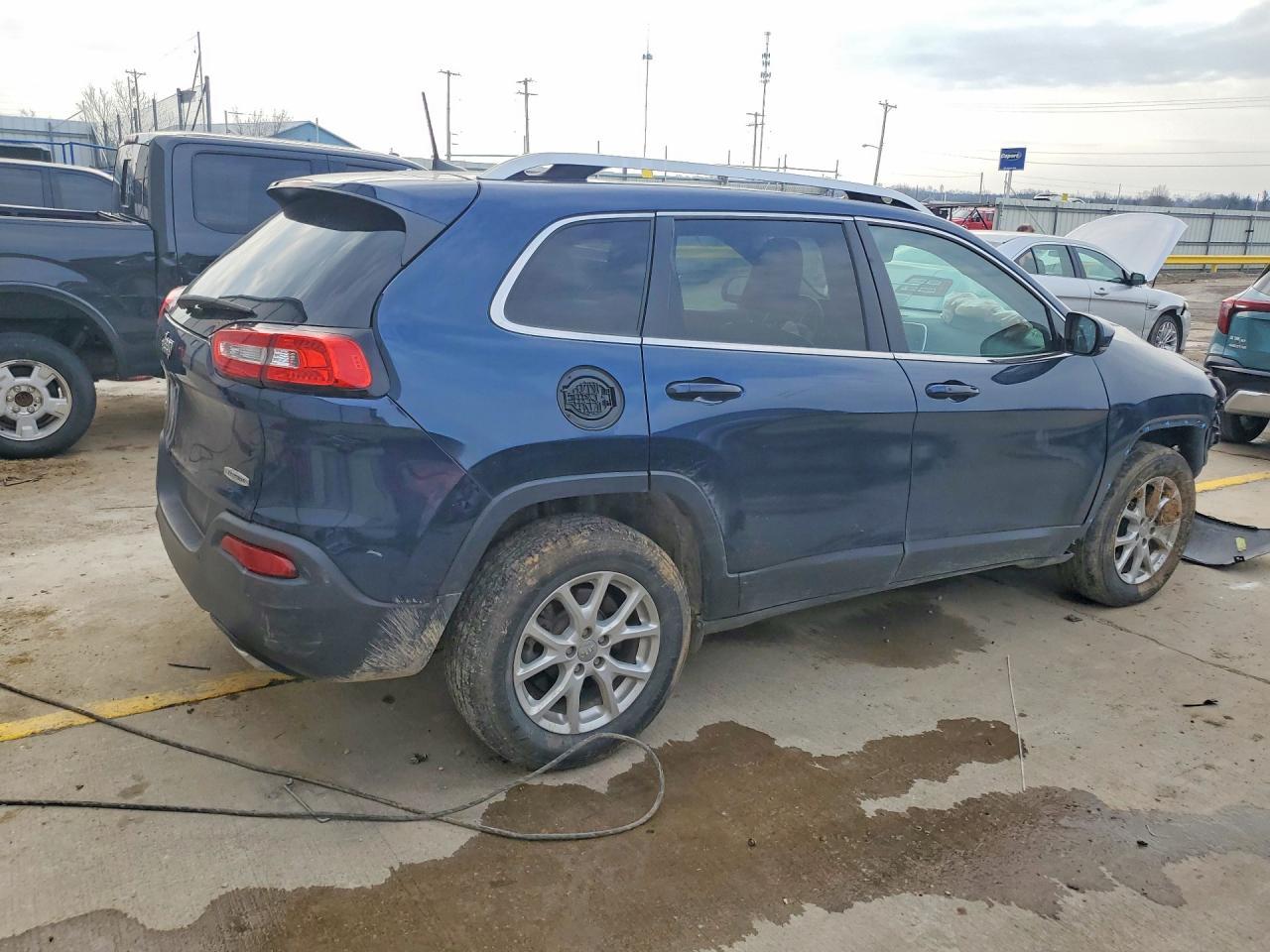 2018 Jeep Cherokee Latitude Plus - Фото 3