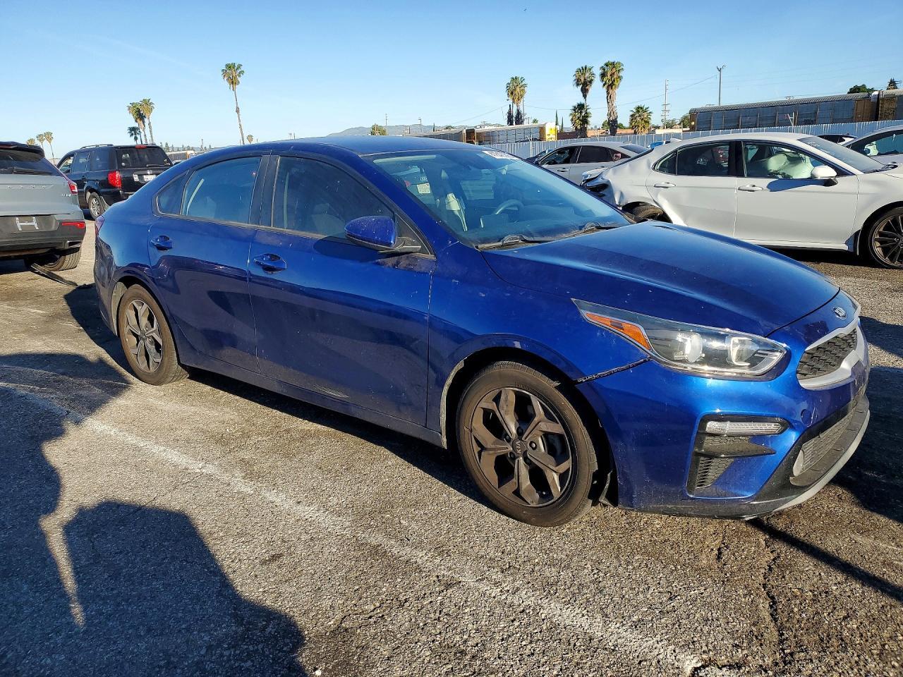 2019 Kia Forte Lxs - Image 4