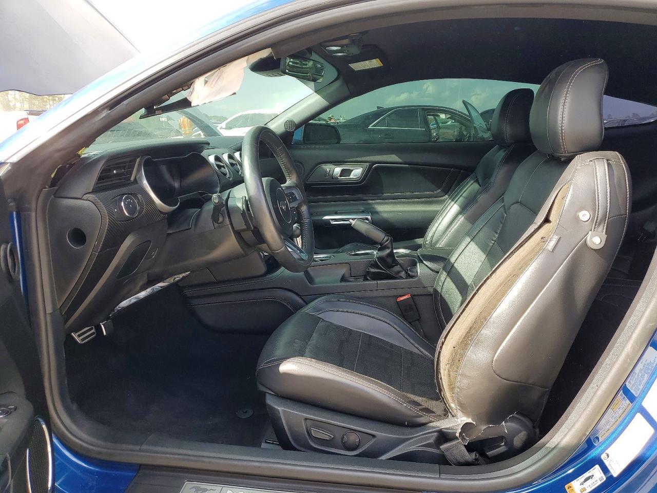 2022 Ford Mustang Gt - Image 7