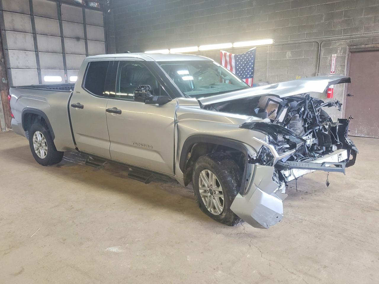 2022 Toyota Tundra Sr5 - Фото 4