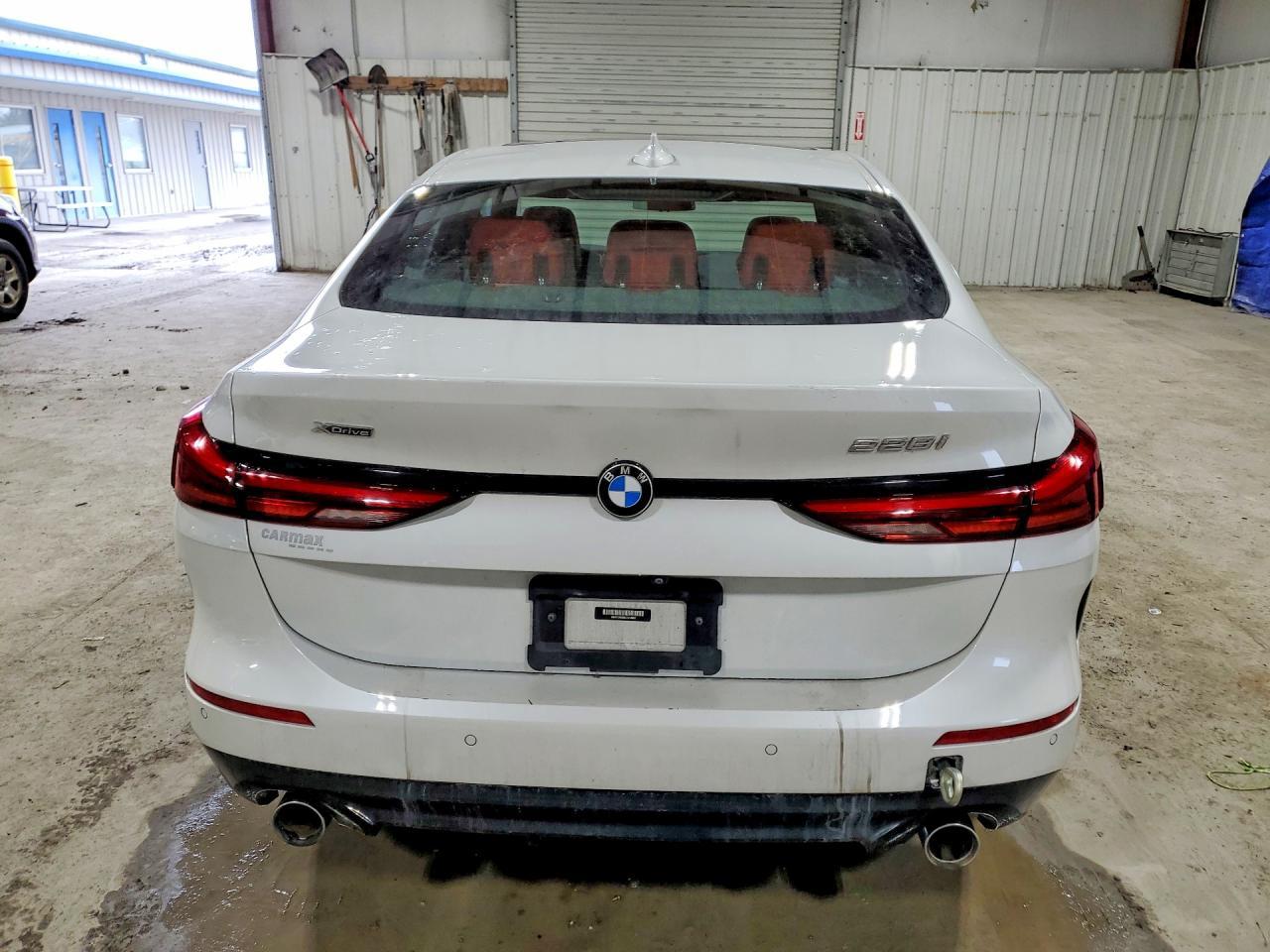 2021 BMW 228Xi - Фото 6