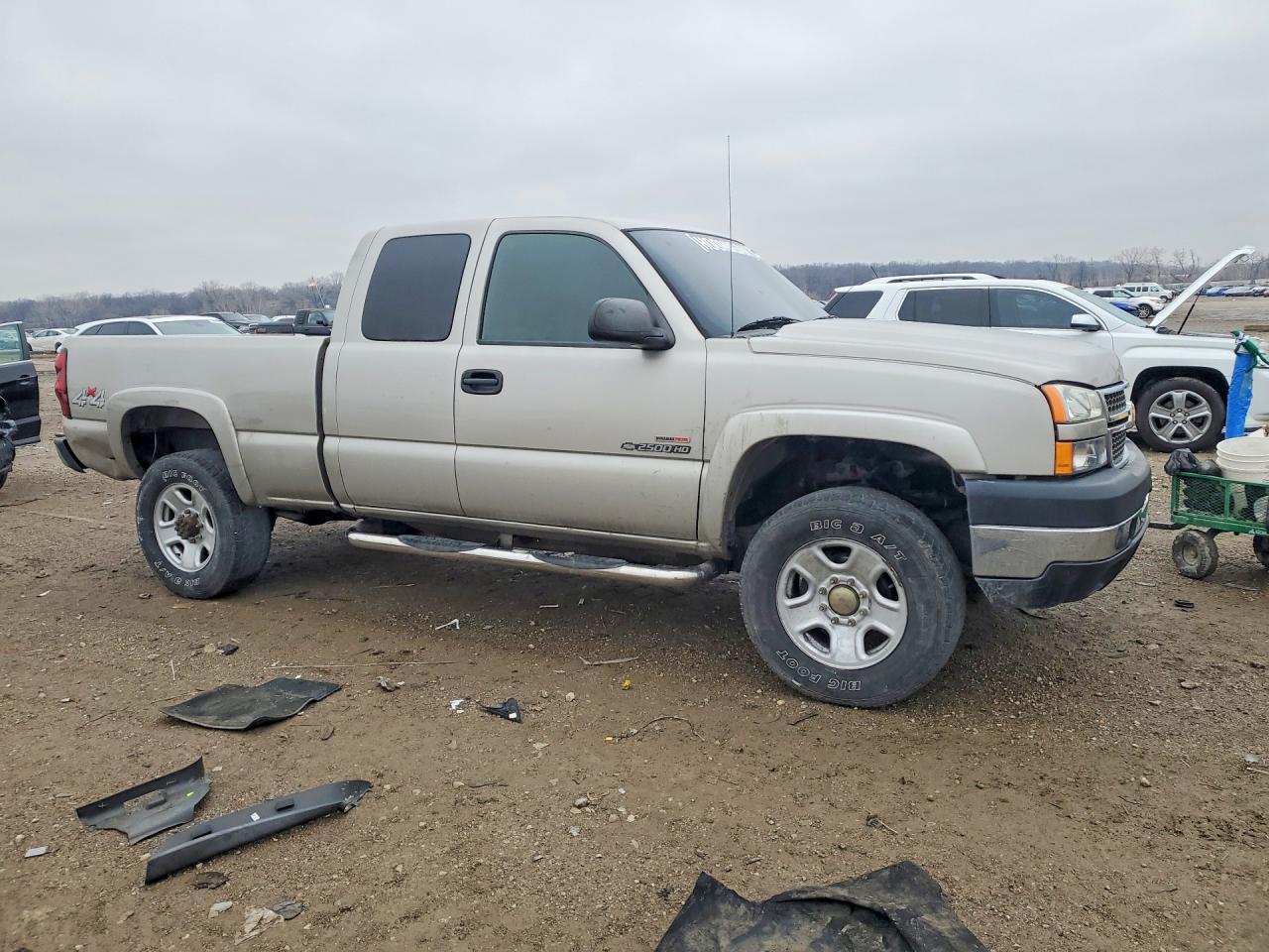 2005 Chevrolet Silverado K2500 Heavy Duty - Фото 4