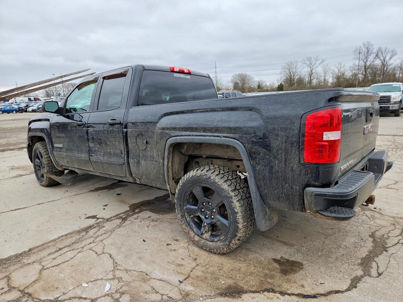2018 GMC Sierra K1500 - Фото 2