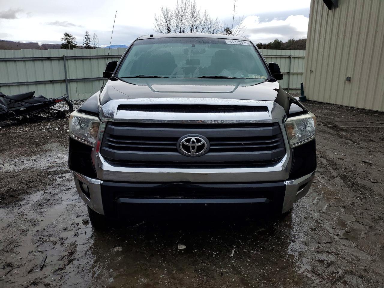 2014 Toyota Tundra Sr5 - Image 5