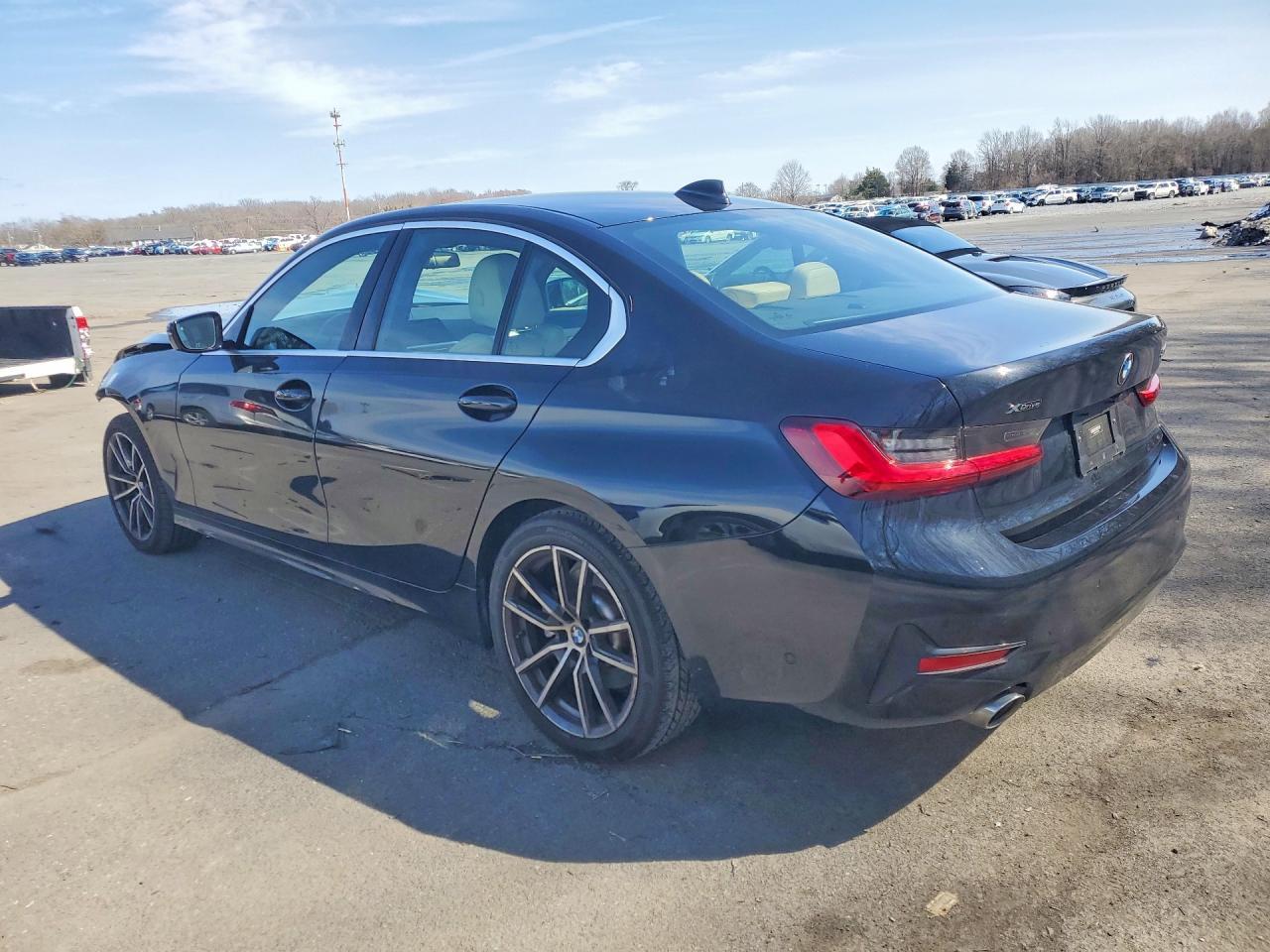 2022 BMW Motorrad 330Xi - Фото 2