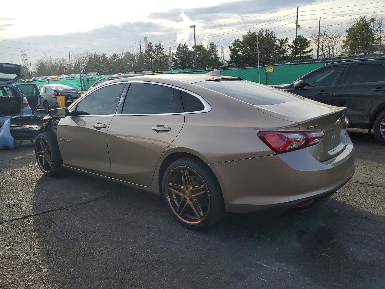 2019 Chevrolet Malibu Lt - Фото 2