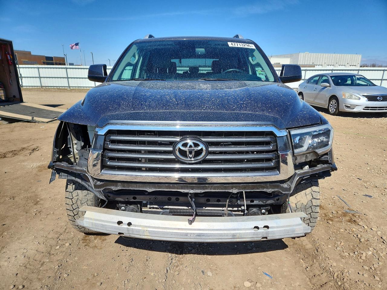 2021 Toyota Sequoia Sr5 - Фото 5